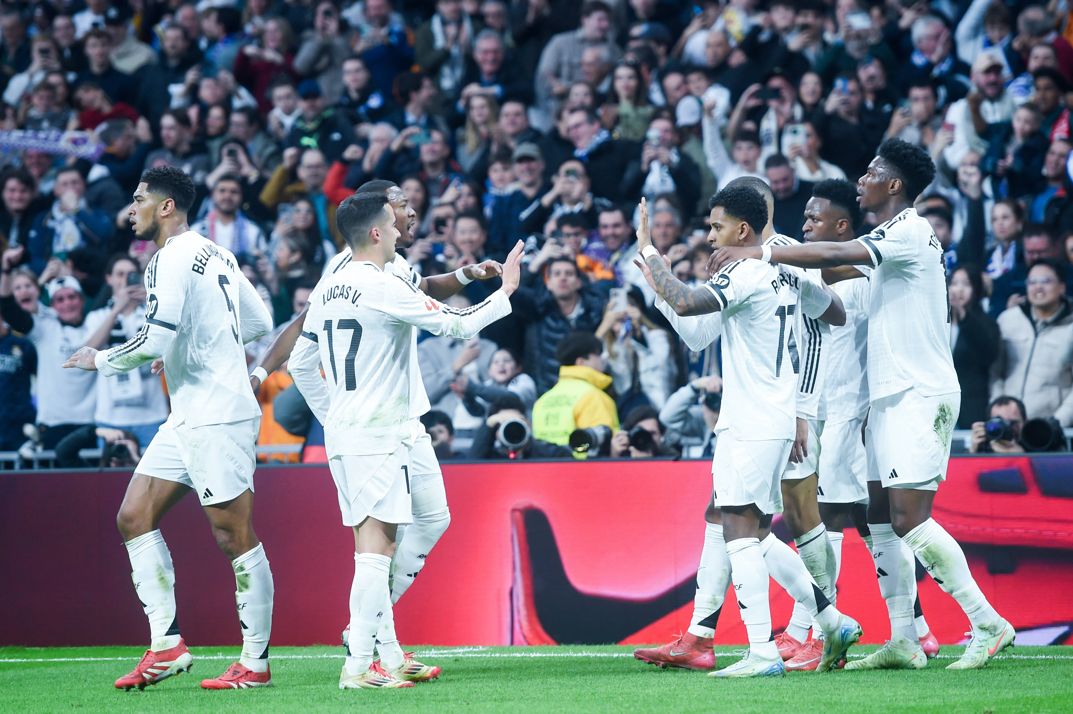 九游体育下载皇马门将多次救险，当选全场最佳球员，原因相关作品.