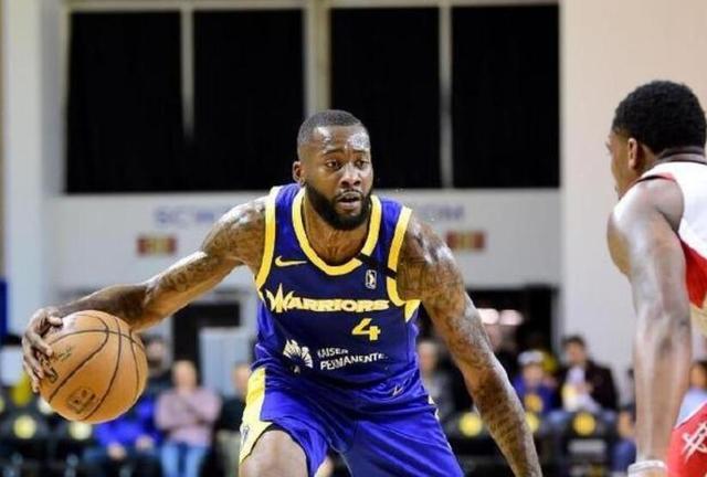 九游娱乐app下载关于德罗巴迎来十五赛季出色发挥，掘金观众热烈欢呼！引发球迷热议的信息