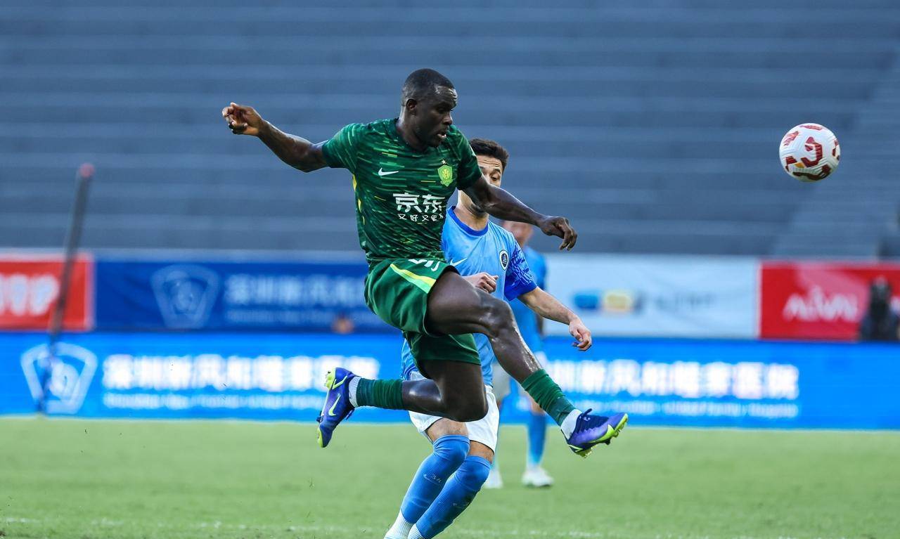 九游体育游戏合集关于北京国安训练开放日，今夜队长鼓劲引欢呼，欧篮联在即，年轻球员得到机会的信息